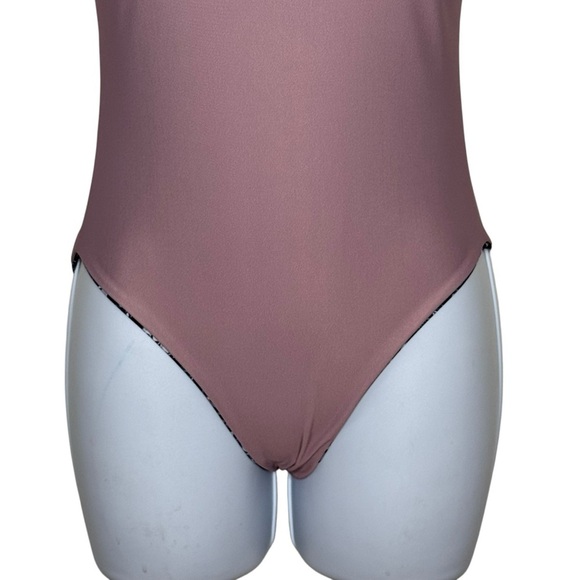 Faherty One Piece Swimsuit SZ. XS - Picture 9 of 15